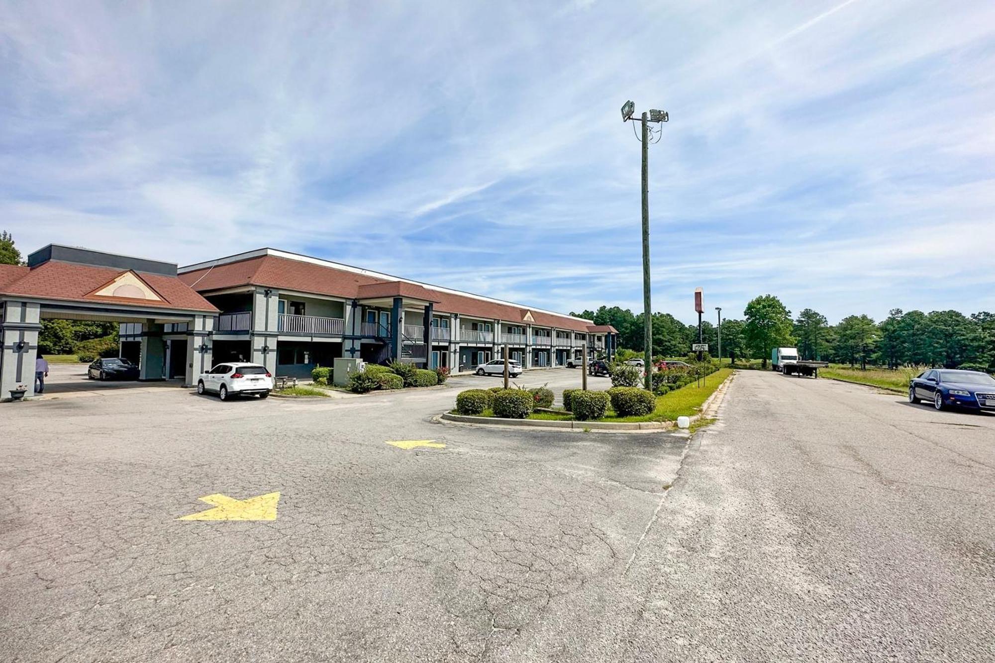 Executive Inn Ridgeway I-77 Екстер'єр фото