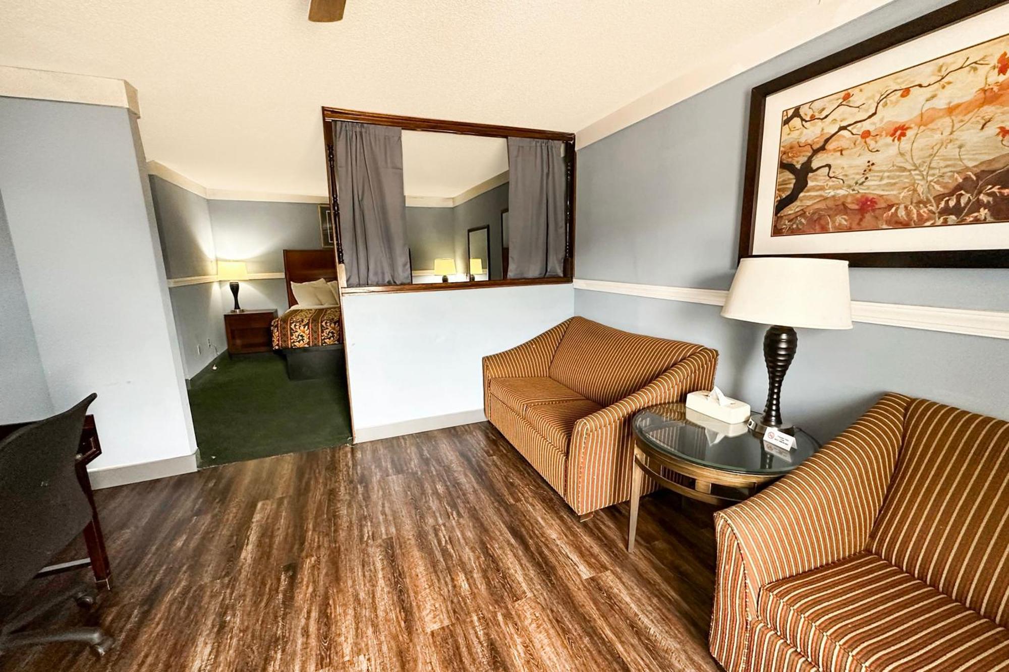 Executive Inn Ridgeway I-77 Екстер'єр фото
