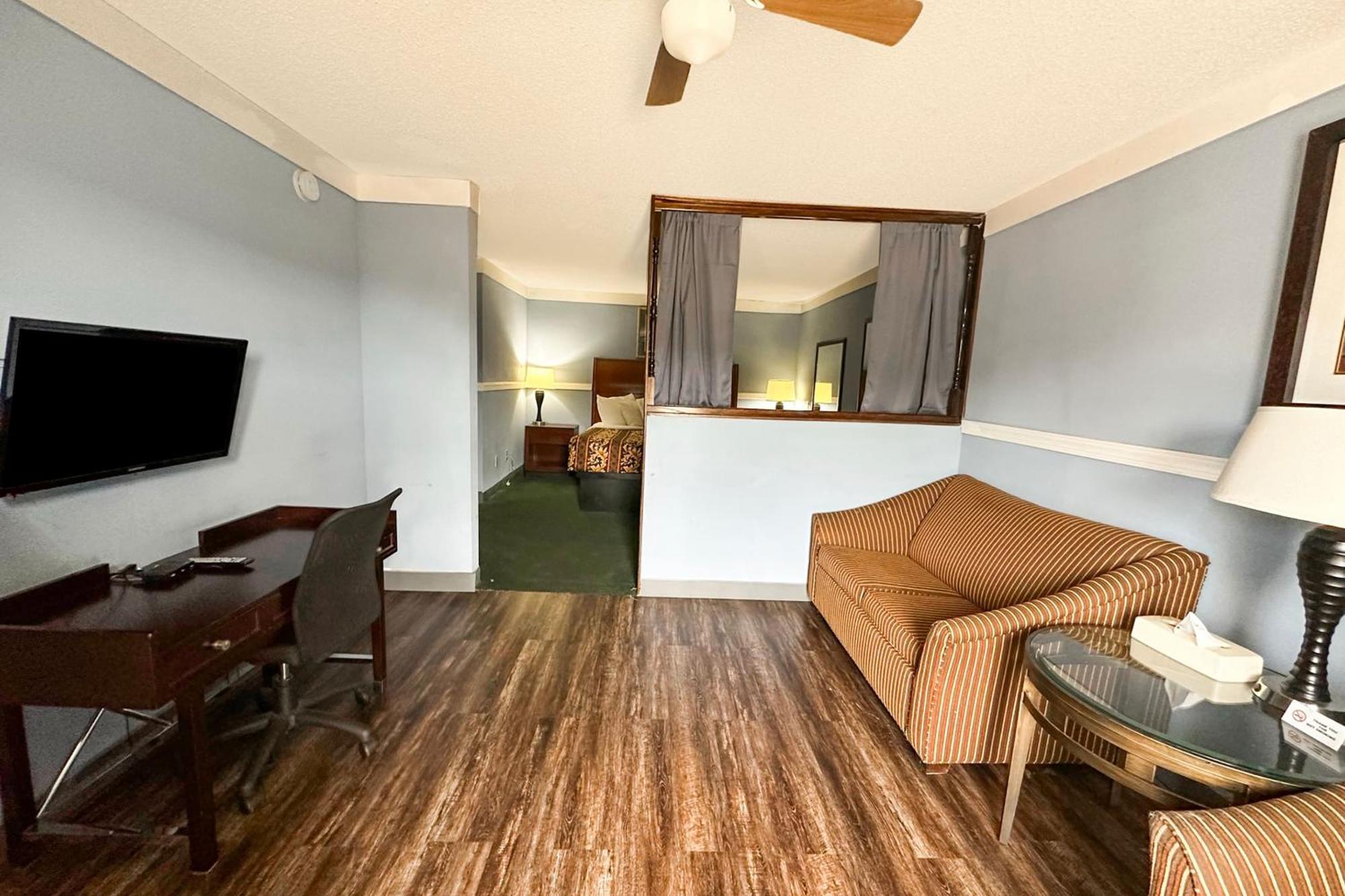 Executive Inn Ridgeway I-77 Екстер'єр фото